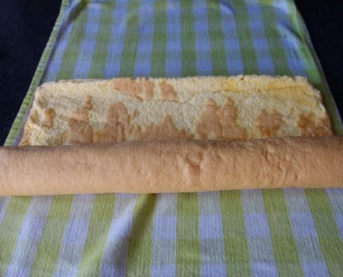 Biskuitrolle einrollen