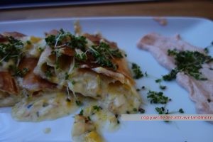 Käse Orangen Strudel mit Paprikasauce