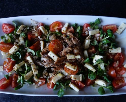 Makrele mit Tomaten und Käse