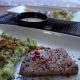 Thunfischsteaks mit Wasabi-Brokkoli-Kartoffelpüree und Orangen-Ingwer-Sauce